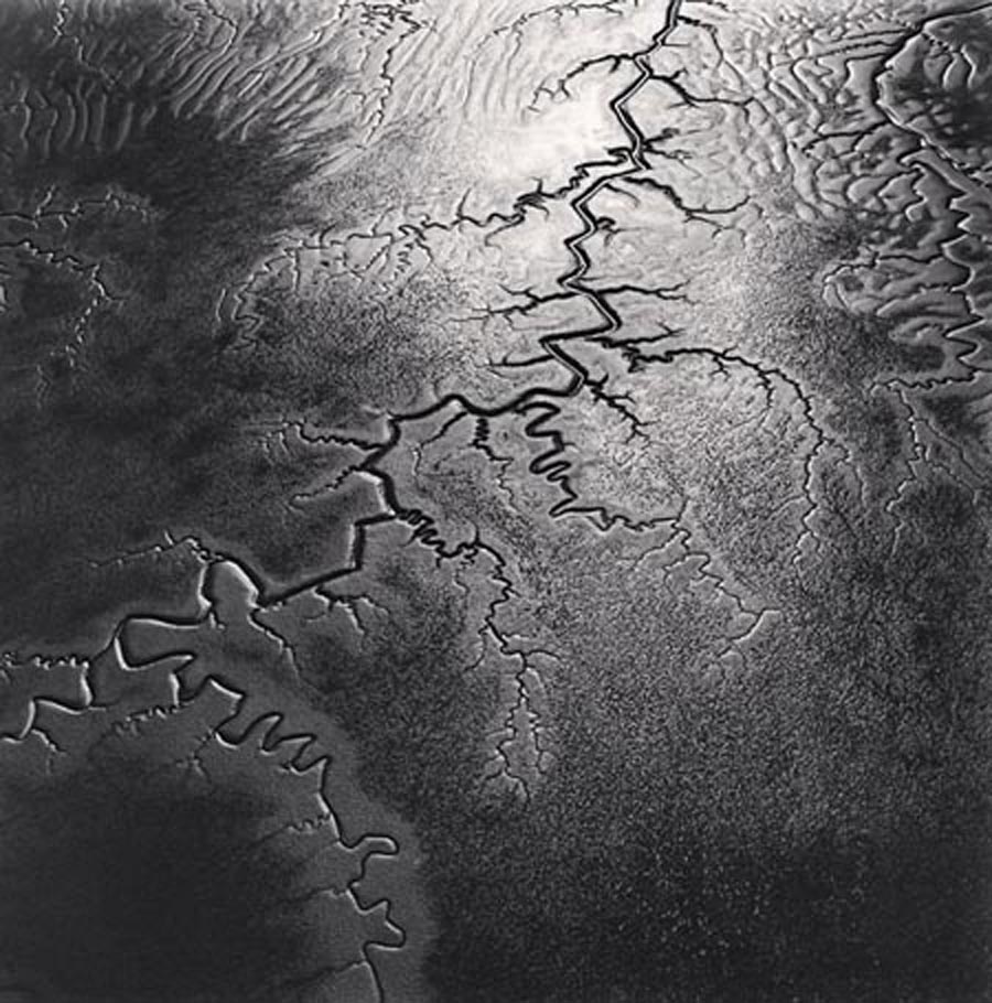 Michael Kenna image